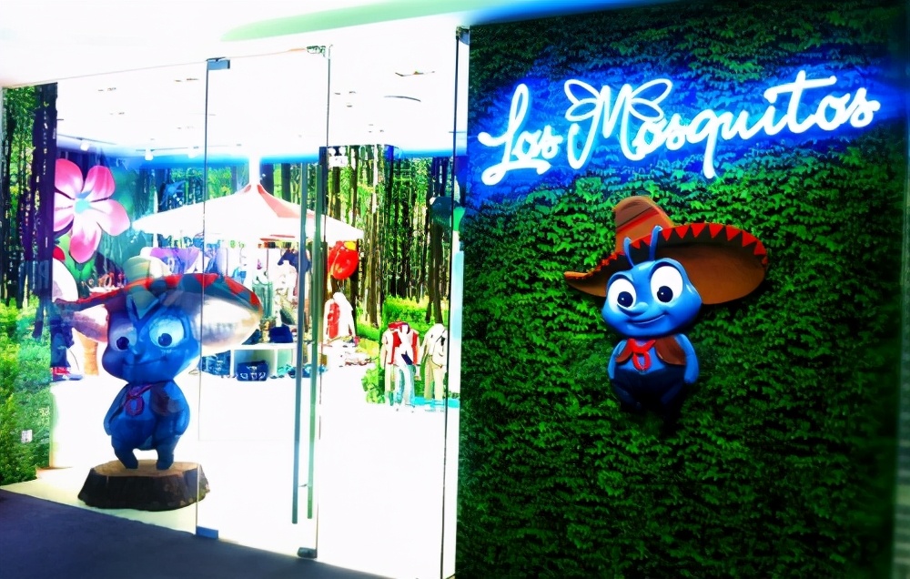 最新童装店双门头装修效果图,童装店怎么装修才有顾客