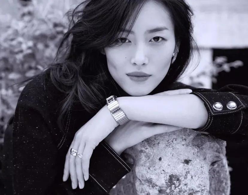 这个湖南妹子好刚！不惧国际*压打**，两次解约辱华品牌！