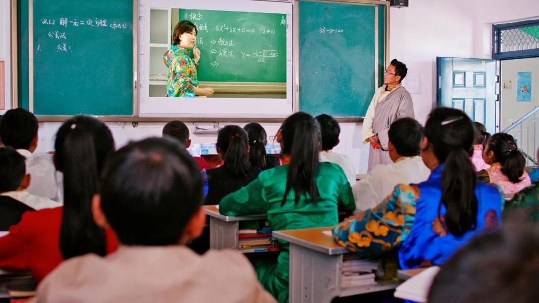 人大附中学生英语水平采访,人大附中学生的英语水平