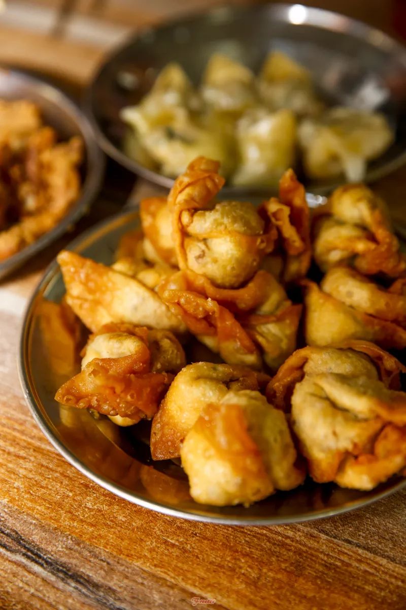 我们跟着本地人吃完这十家店，做了一份最靠谱的三亚美食线路