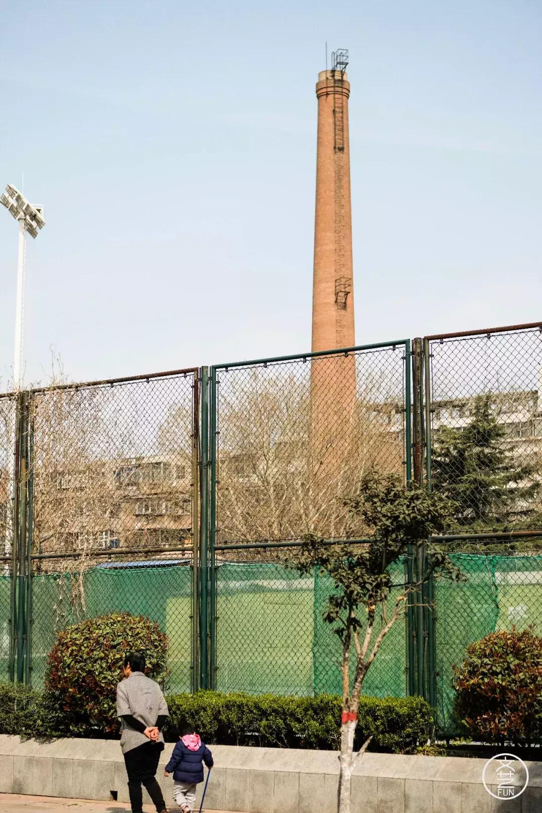 郑州火车头体育场视频,郑州市二七区火车头体育场