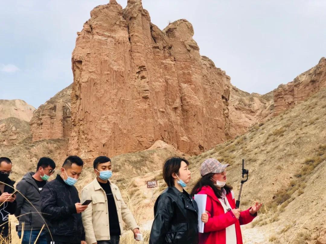 冰沟丹霞旅游,冰沟丹霞景区深度游景点