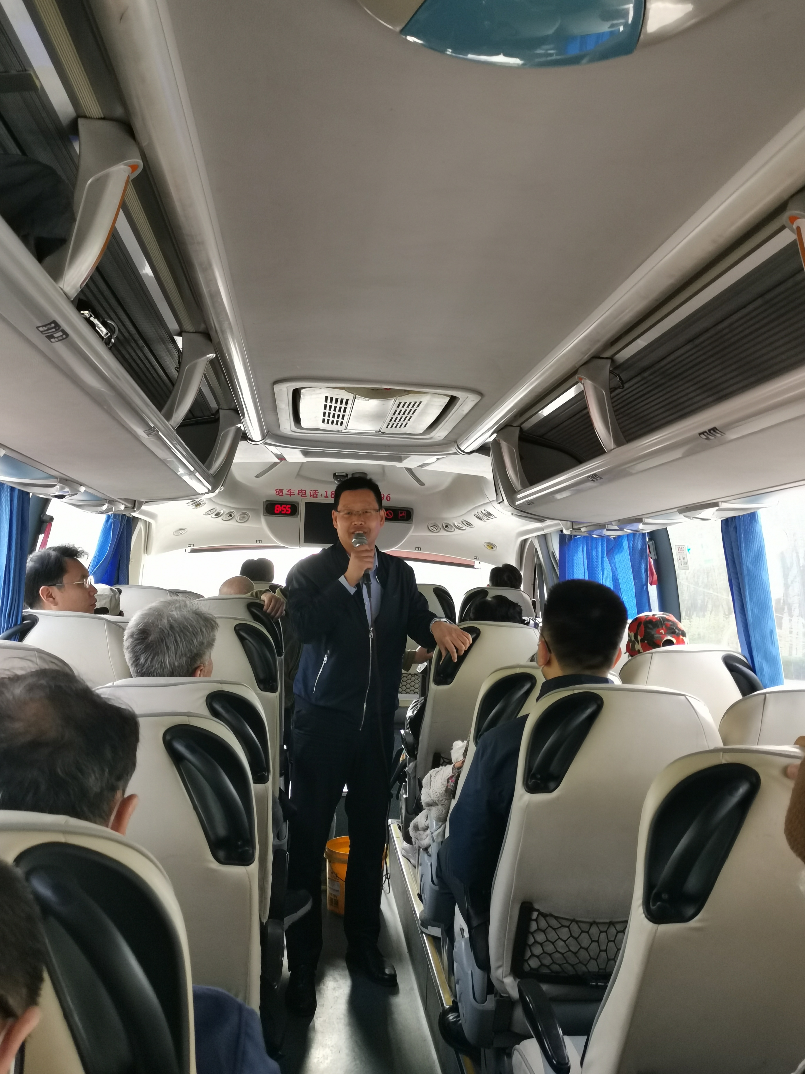 最美人间四月天拂堤杨柳醉,最美人间四月天春风又绿江南岸