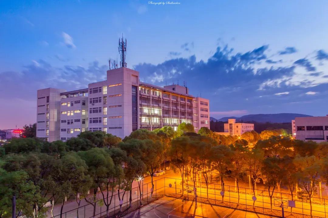 涓滃崡澶у鎴愯搐瀛﹂櫌,涓滃崡澶у鎴愯搐瀛﹂櫌鐧剧