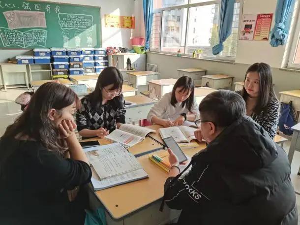 太原市杏花岭小学教育理念,杏花岭享堂南街小学放学