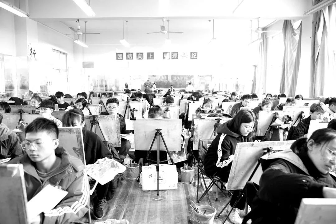 快联考了画得很差怎么办,联考色彩一直画不好是什么原因