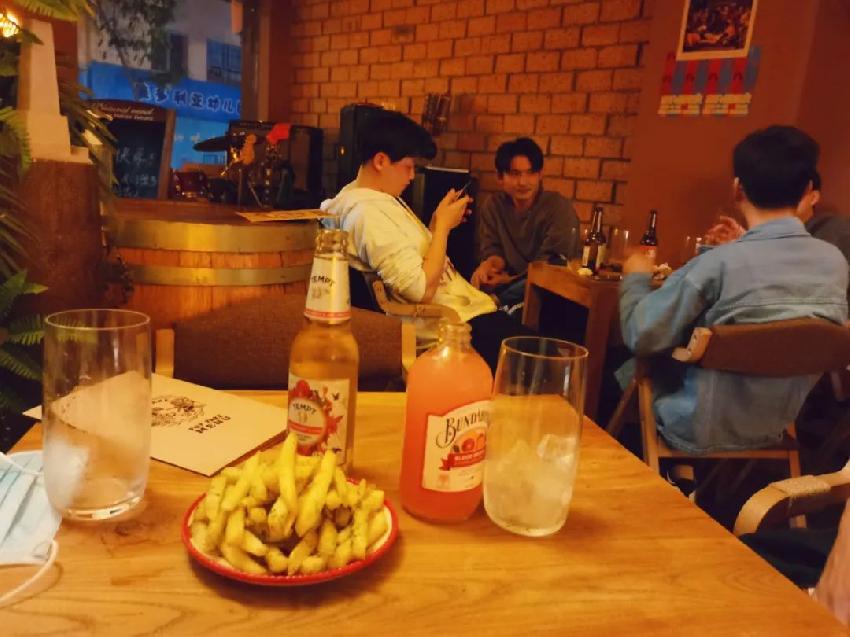 餐饮店网红酒,餐酒馆趋势