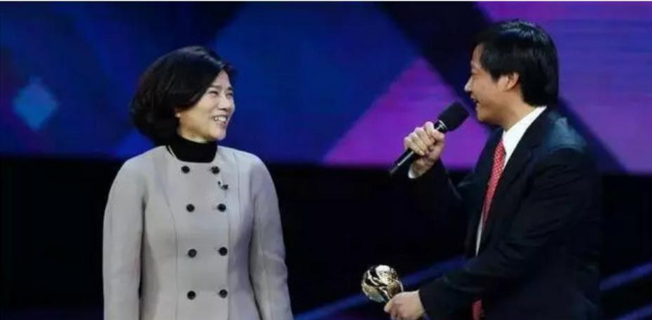 雷军输给董明珠后续,雷军董明珠十亿赌局哪个赢了