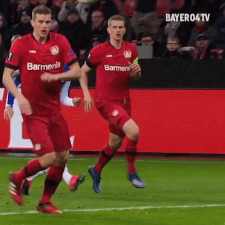 塔普索巴曼联,药厂后卫塔普索巴