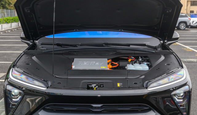 蔚来全新ec6提车,37万蔚来ec6