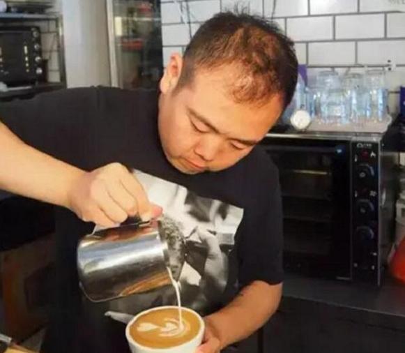 因一张照片爆红网络,因一张照片火遍全网