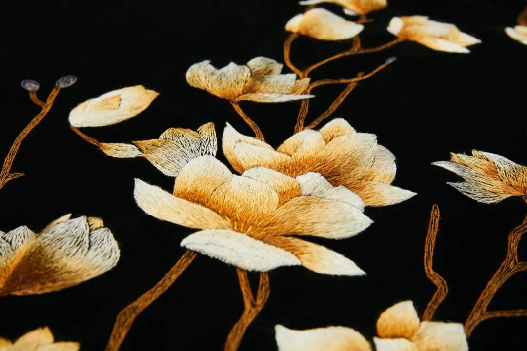 嫵WOO：东方女人的妩媚在颈肩