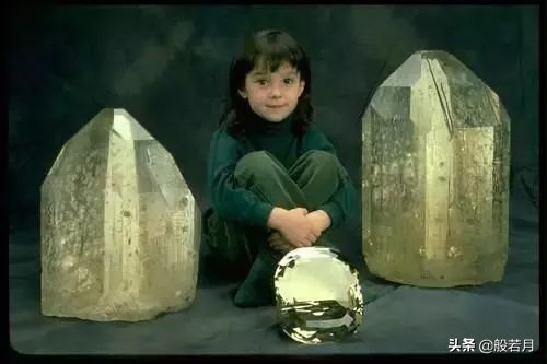 天这么热，求求你看你的宝石一眼