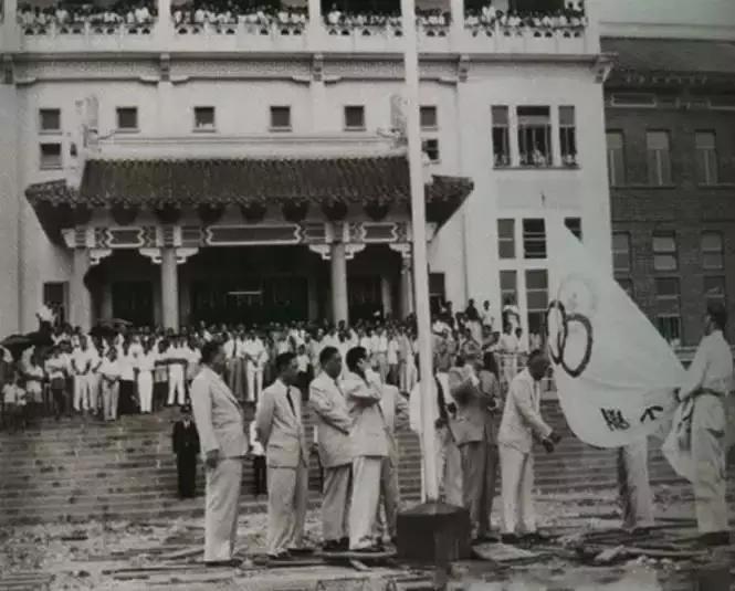 陈嘉庚企业发达靠他的精神和品格,和陈嘉庚同期的华侨巨富