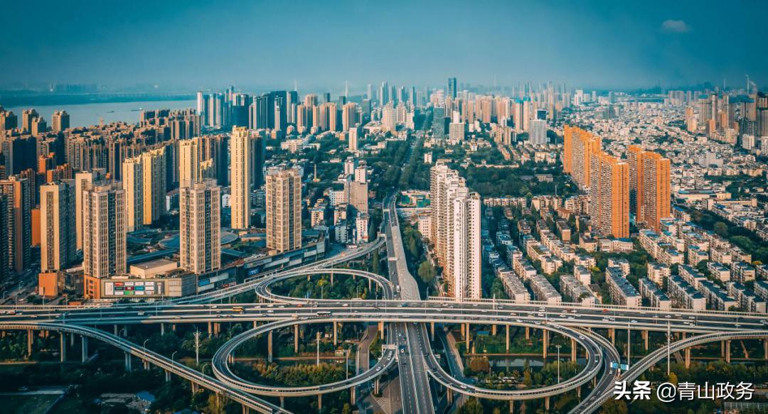 山青青水碧高山流水,青山山青