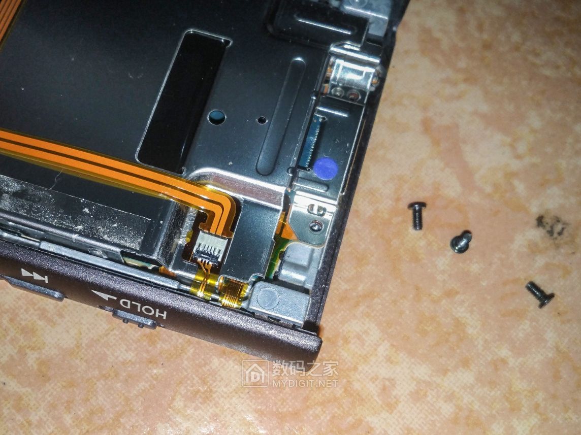 售价1000元的索尼NW-A45无损音乐*放播**器拆解！对比NW-A35主板图