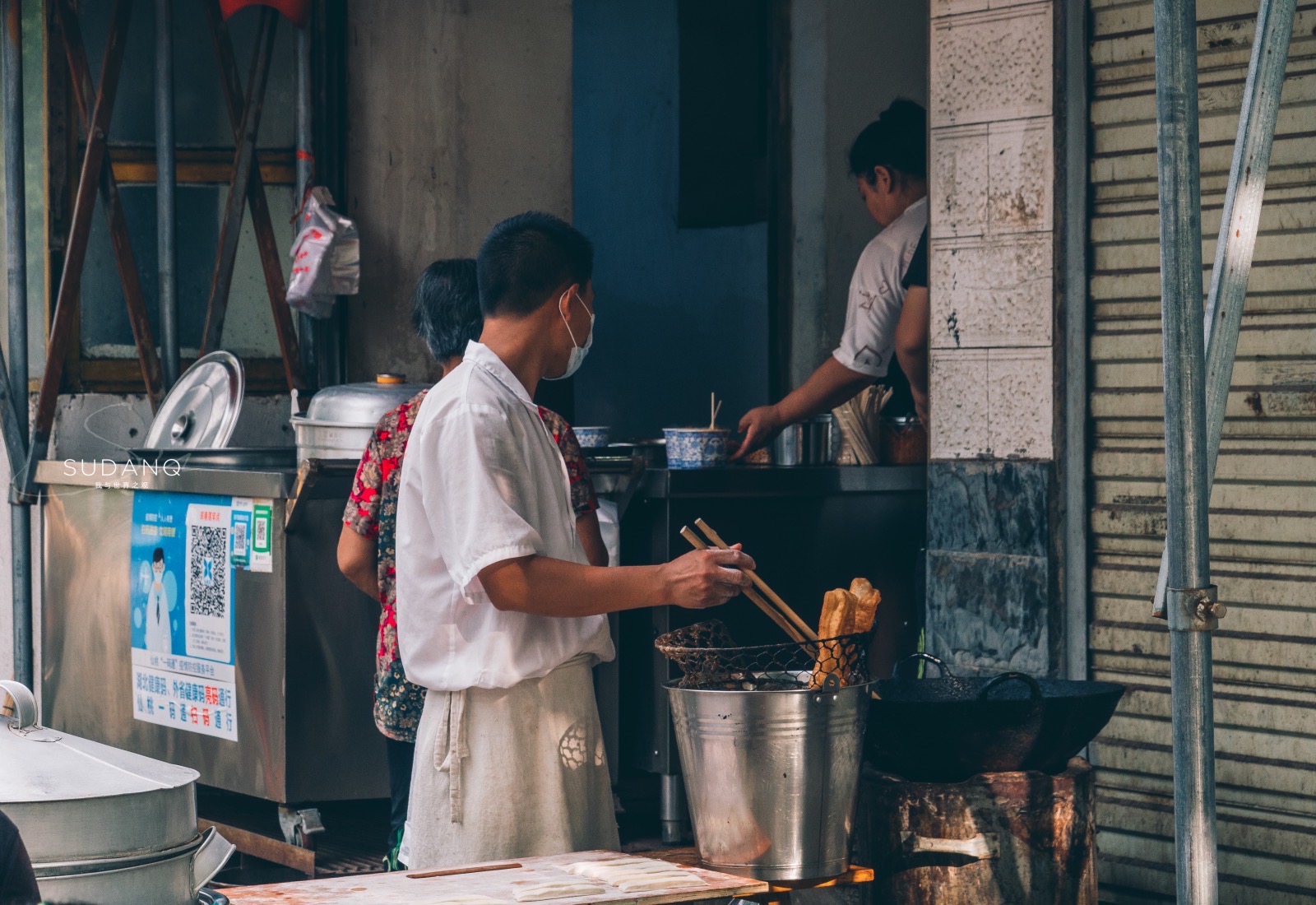 武汉人过早的早餐是什么,湖北人眼中的正宗热干面