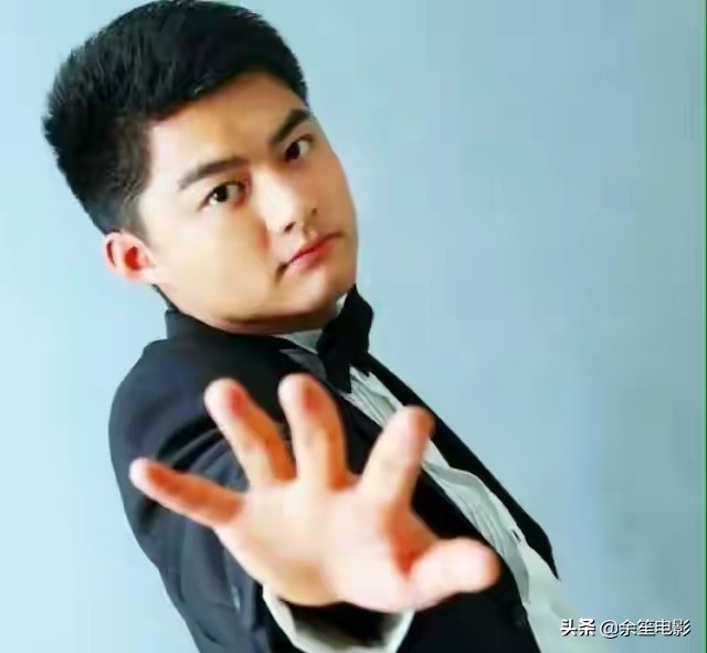 林允怎么入行,从演员一路逆袭