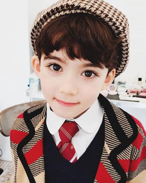 韩国神仙姐弟,混血小姐姐神仙颜值