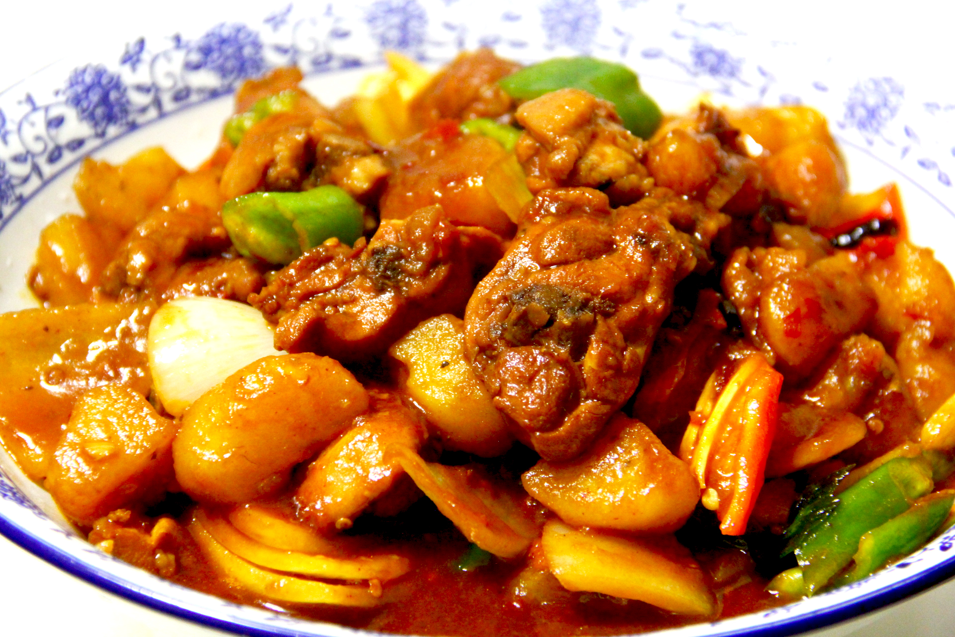 别再吃大盘鸡了！很多吃过的人为啥做不到？试着炒一次，忘掉很难