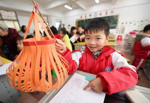 折树枝摘花破坏绿化,折树枝插花