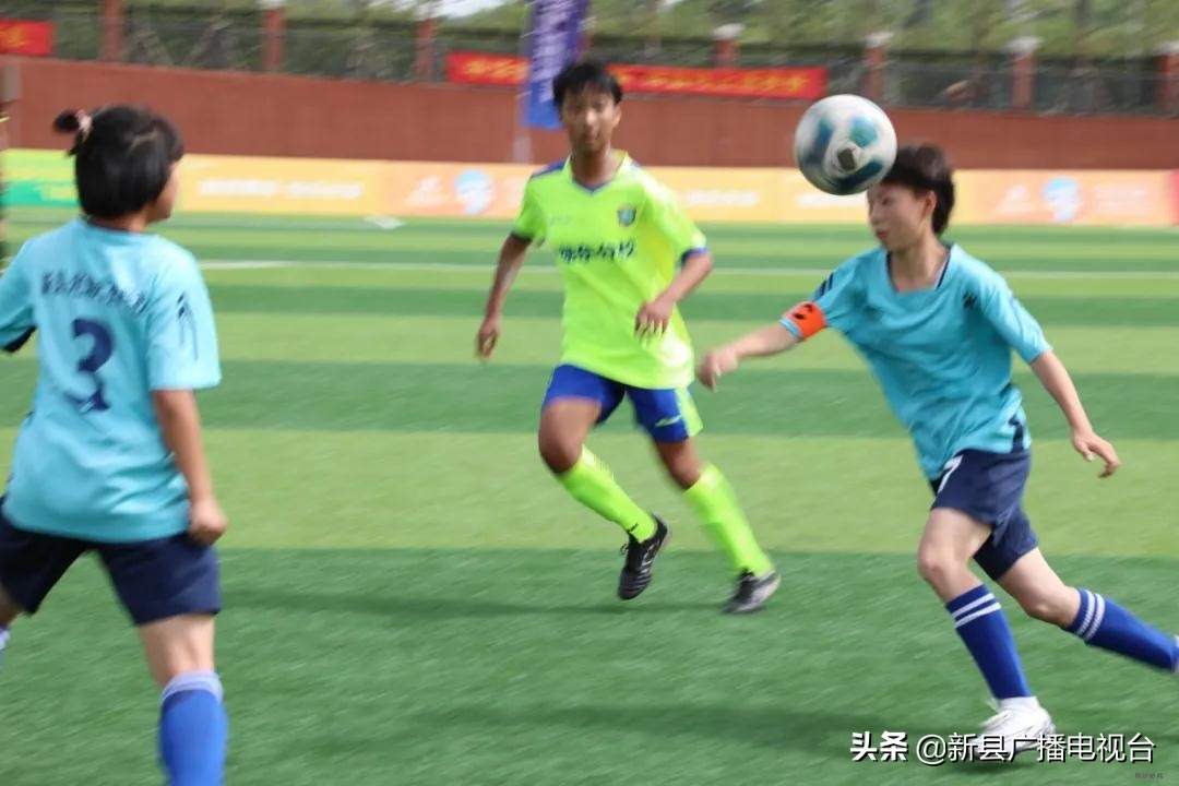 信阳市青少年足球联赛比赛,信阳市区长杯校园足球赛