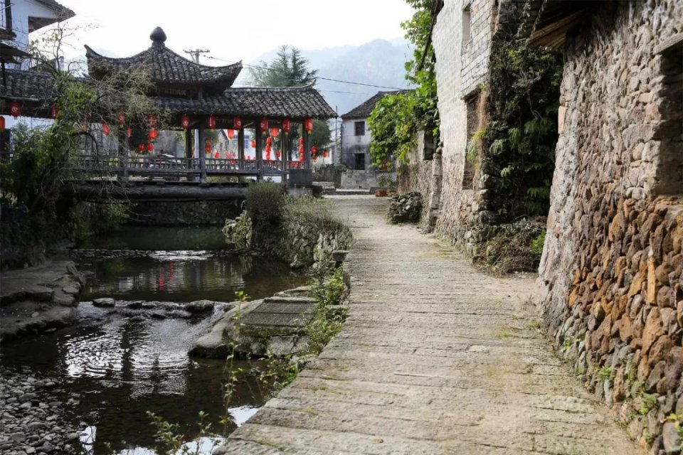 千年古村探幽视频,青田古村落游攻略