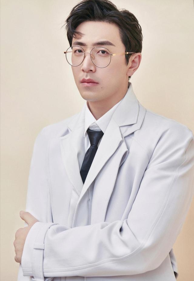 一口气看完万万没想到王大锤,万万没想到王大锤当歌手完整