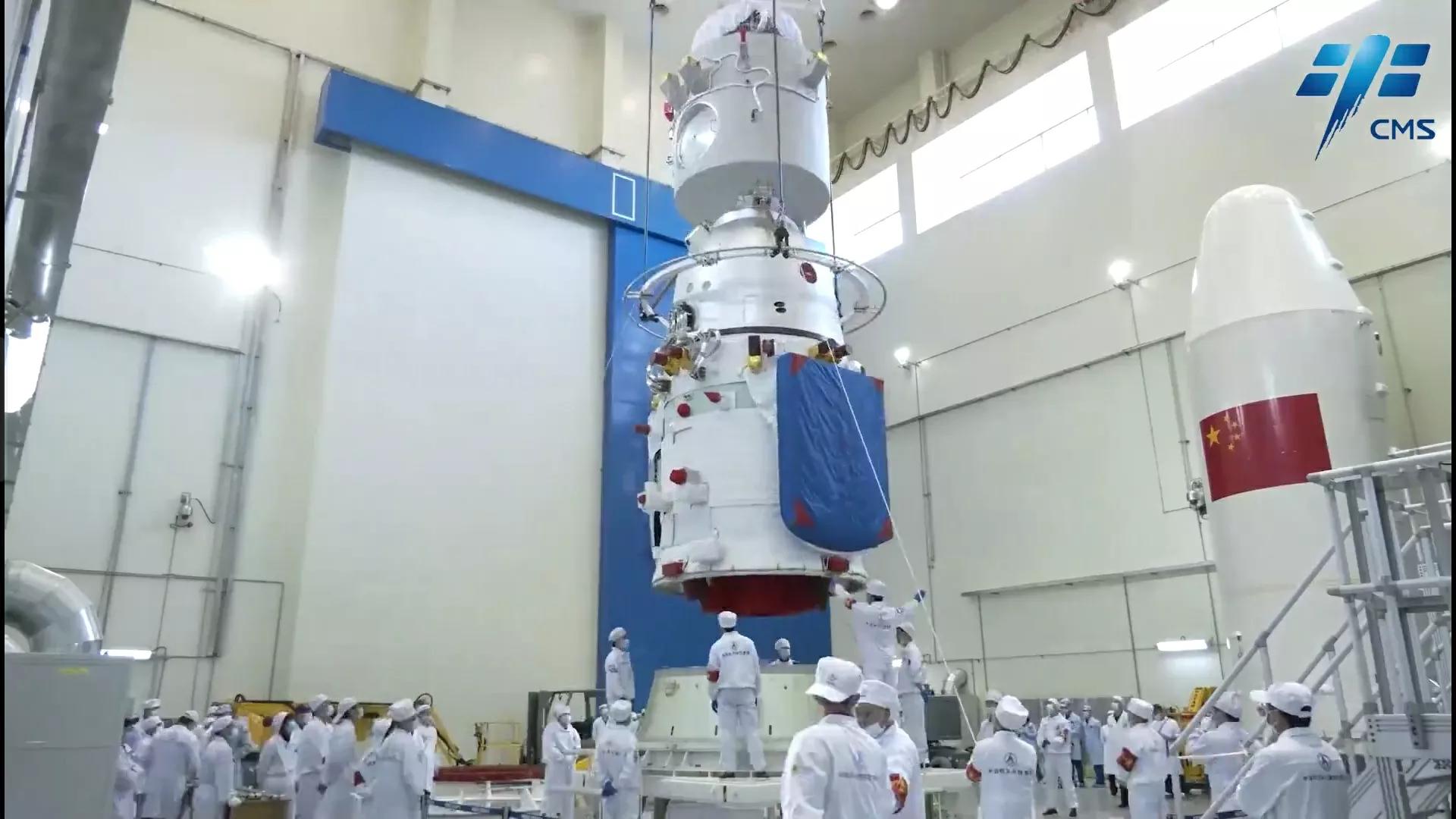 神舟飞船为什么能抗住2000度高温,极端温度挑战