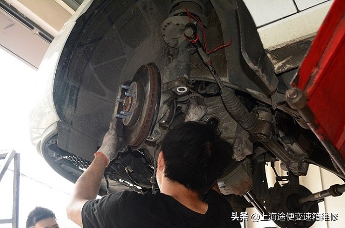 2017款君越变速箱维修费用,君越变速箱维修需要多长时间