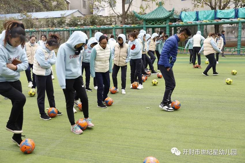 幼儿园足球运动,运动速度与激情