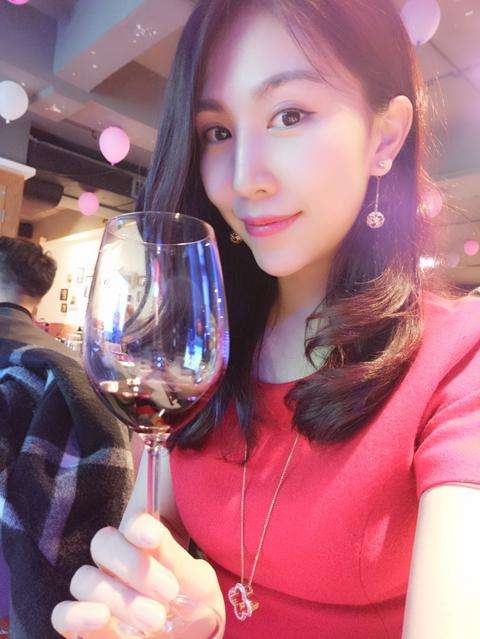 入门干红,入门半甜红酒