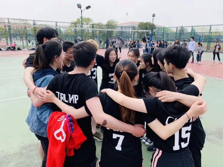 爆款基金频出哪只基金更值得投资,未来5年最适合投资的基金