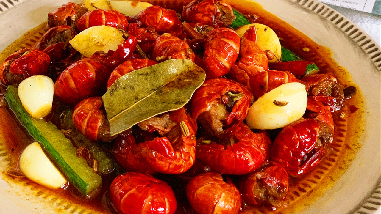 正宗潜江油焖小龙虾的做法,油焖小龙虾用什么油不会油腻