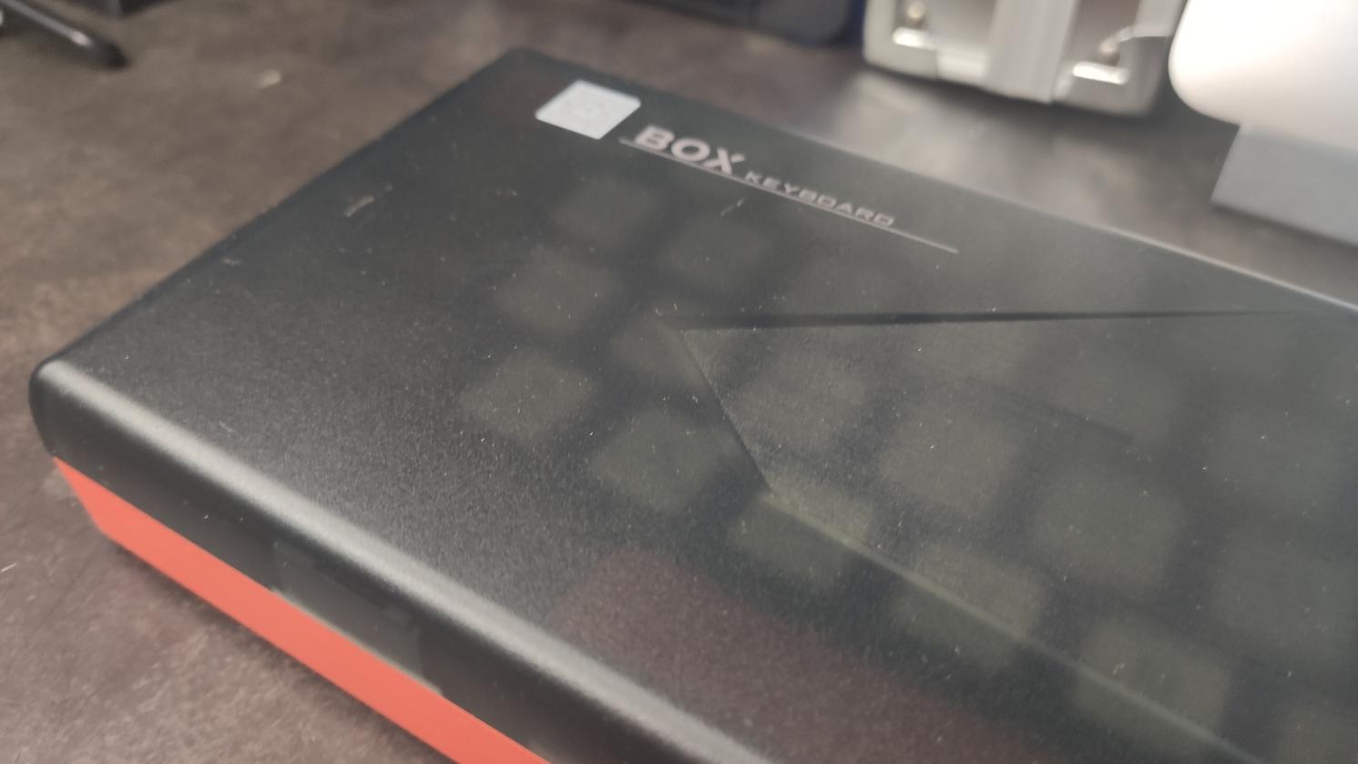 定价飘了？其实是真值！黑峡谷三模68键机械键盘Box初代号评测