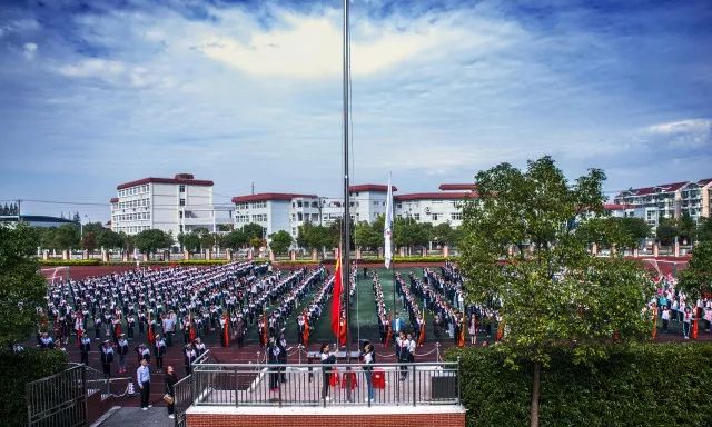 上海最厉害3所中学,上海哪所学校是全国最好的学校
