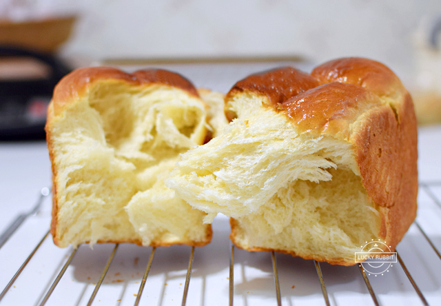 吐司怎么烤出来后是平整的,如何使再次烘烤的吐司柔软