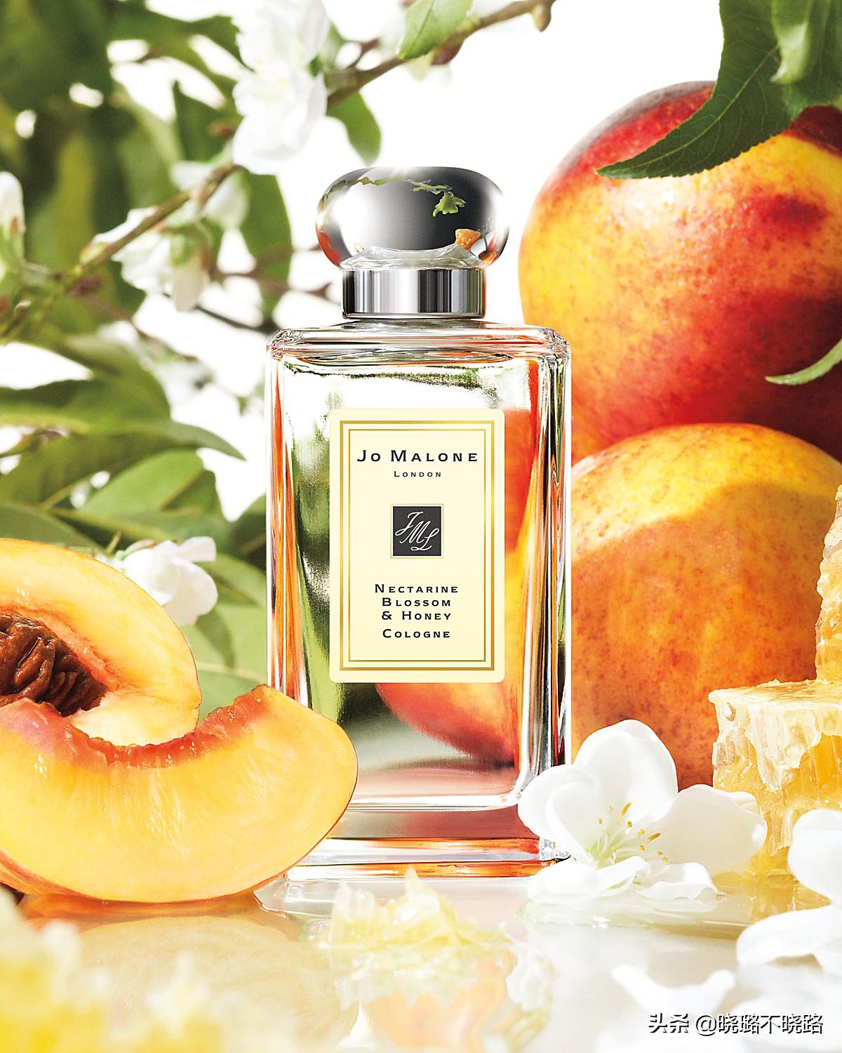 女人喷香水时，尽量别犯这3个“错误”，不然味道易散还难闻