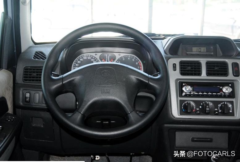 猎豹2.0飞腾,猎豹飞腾2.0两驱版