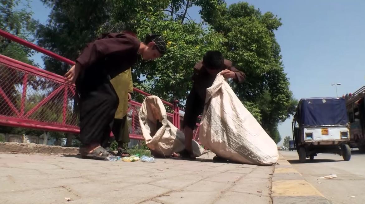 400万男童惨遭绑架性侵,沦为恋童癖玩物…警察:没空管