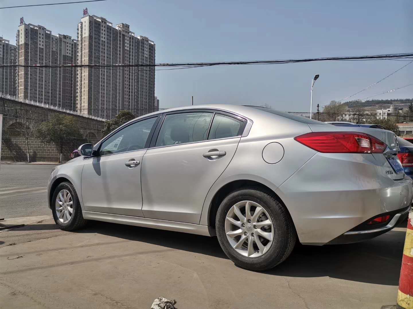 跑了11万公里的二手车价格,跑了几十公里的二手车价格