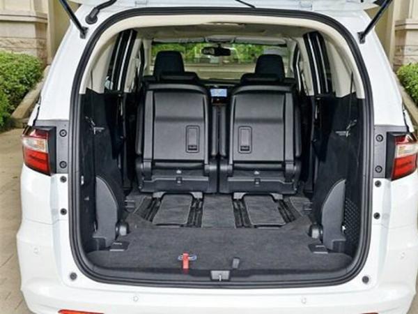 6年奥德赛可以卖多少钱,6年的本田奥德赛还能卖多少钱