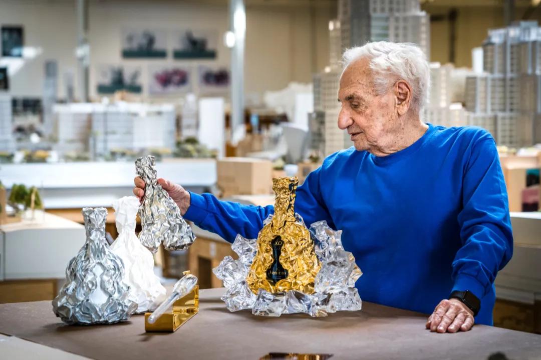 4大顶流豪车XLV/轩尼斯/见萩等与当代艺术家的碰撞