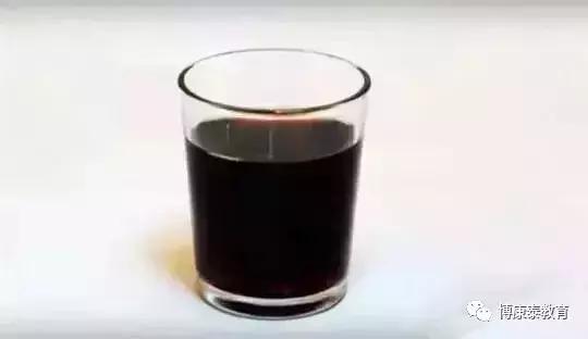 博康泰丨青岛9岁儿童喝可乐，牙齿酥到用镊子一捏就碎