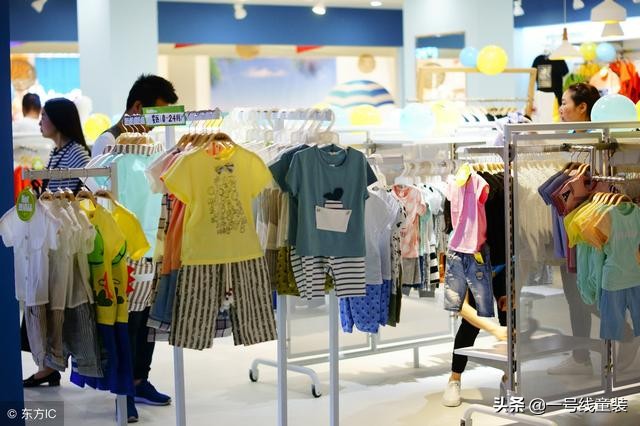 服装店怎样装修又省钱又高级,小的服装店怎样装修简单大气