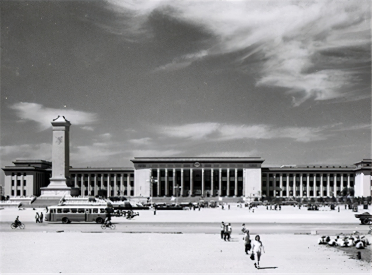 解密：毛主席的水晶棺是如何研制的？可抗8级地震