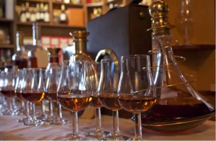 张裕白兰地年销售,张裕高端白兰地新品