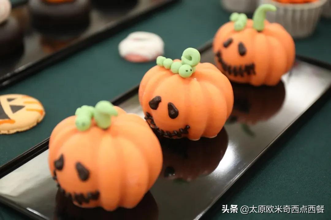 不给糖果就捣蛋万圣节的来历,万圣节来啦不给糖就捣蛋