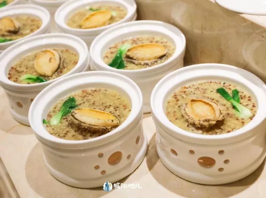 人均不到300的自助餐厅四星级酒店,海鲜自助高性价比酒店推荐