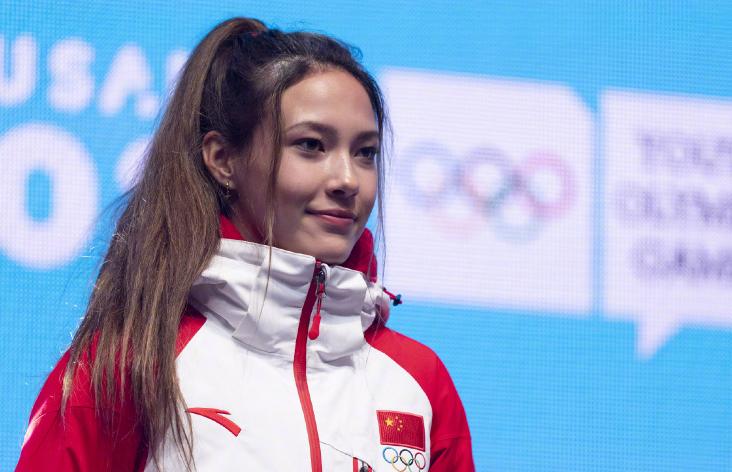 中国16岁女孩夺世界首个顶级冠军,16岁少女为中国夺冠